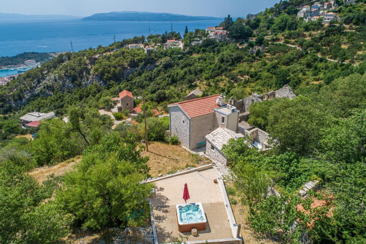 Fetiva Makar Makarska